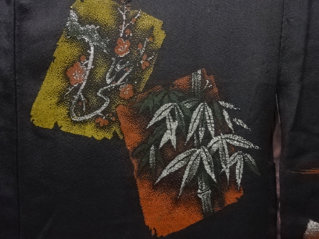 アンティーク　漆破れ色紙に四君子模様織出し一ツ紋絵羽織